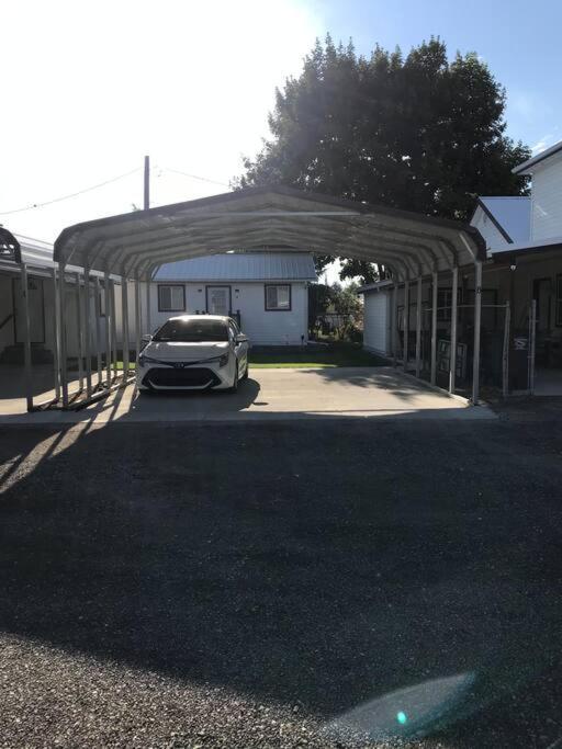 Cozy House B With Double Carport