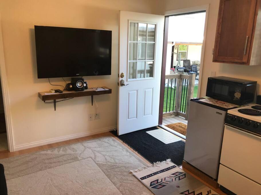 Cozy House B With Double Carport *